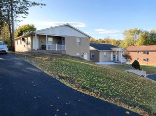 825 Vine St #C, Festus, MO 63028