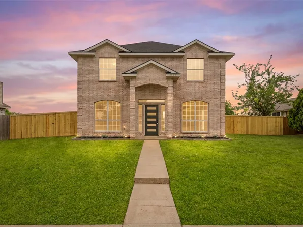2712 Pioneer Ln, Lancaster, TX 75146