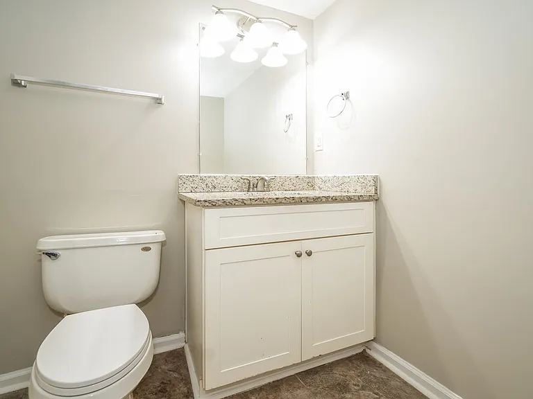 3221 Jessica Dr — Photo 15