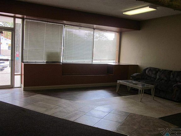 3rd image of 203 S Egan Ave