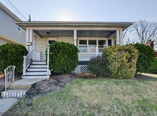 12 Locust St, Elmwood Park, NJ