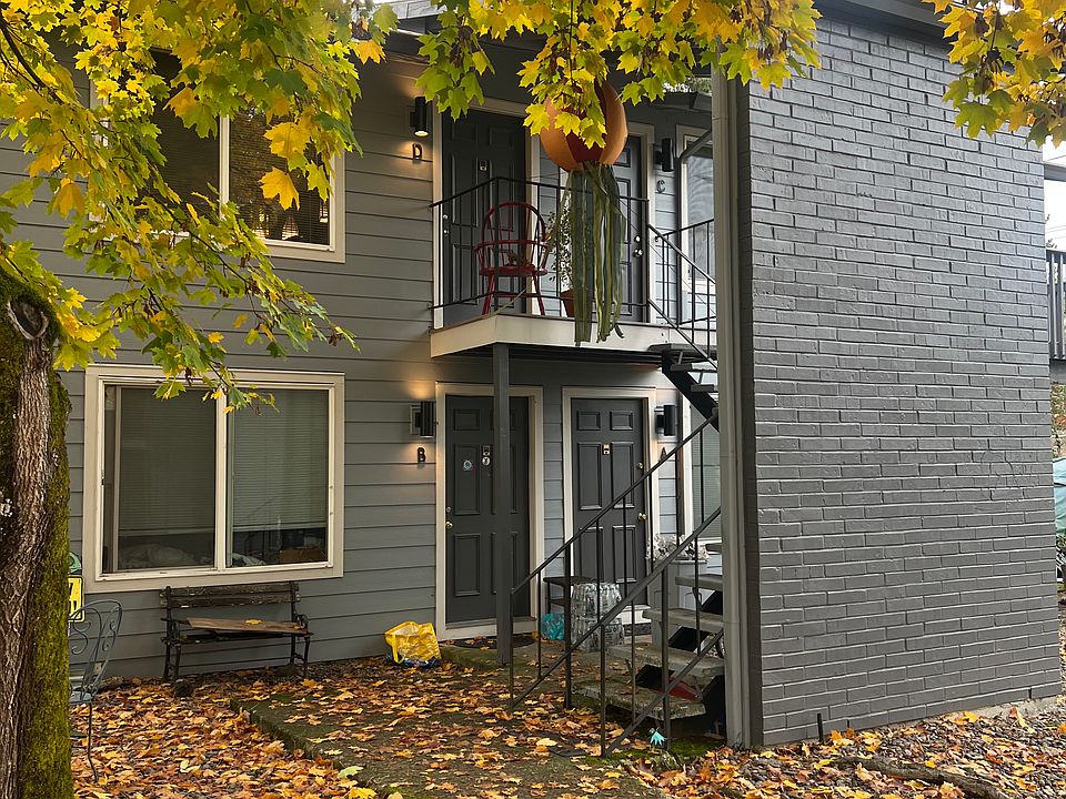 1st image of 9380 SW 80th Ave APT B