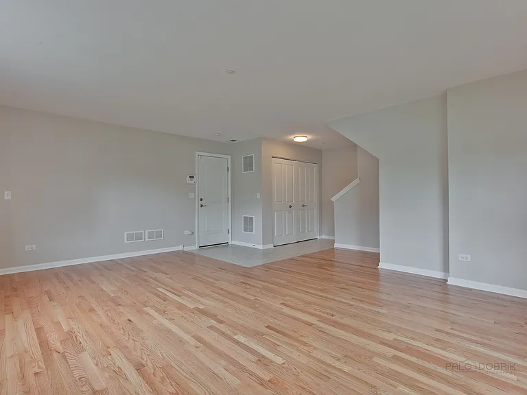 1194 Danforth Ct — Photo 27