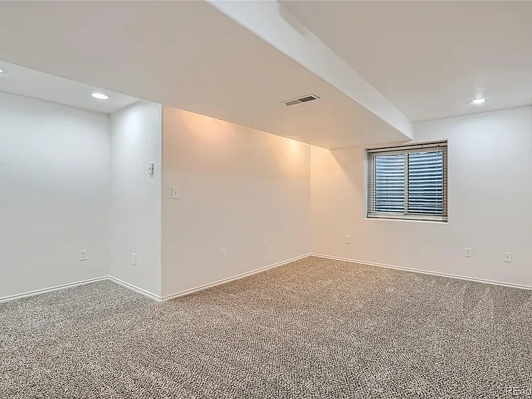 11640 Elizabeth Pl — Photo 13