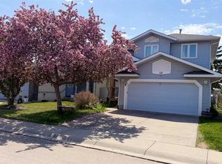 49 N Applewood Ct SE, Calgary, AB T2A7P7
