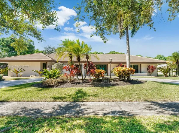 15830 SW 82nd Ave, Palmetto Bay, FL 33157