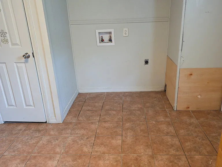127 Shadybrook Dr #5 — Photo 5