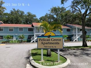 7025 3rd St N #4, Saint Petersburg, FL 33702