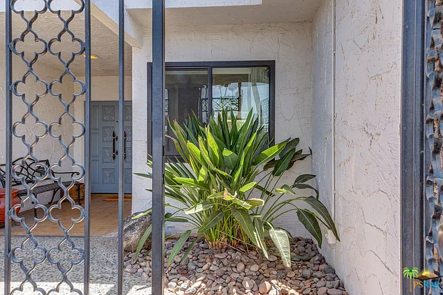 1533 E Canyon Estates Dr — Photo 4