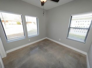 1728 W Bond St, Denison, TX 75020