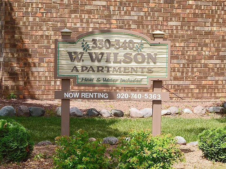330 W Wilson Ave — Photo 1