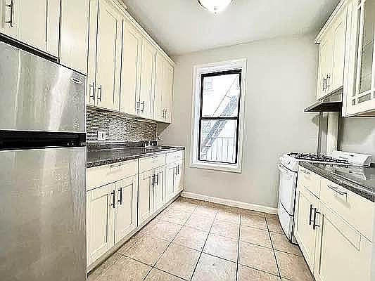 1st image of 149 W 142nd St #32A
