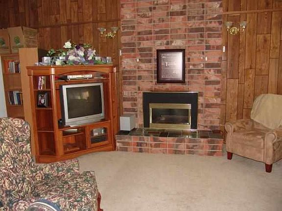 3rd image of 22950 E Valleyway Ave