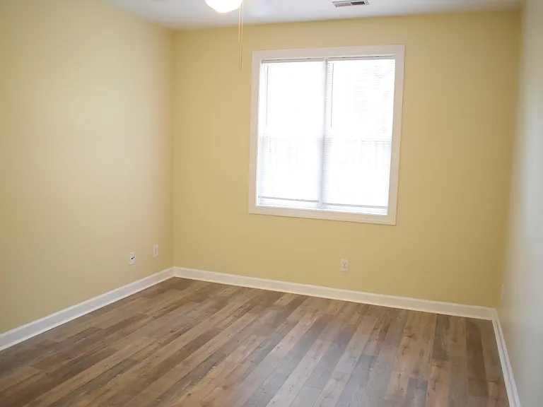 5006 Carleton Dr #66 — Photo 7