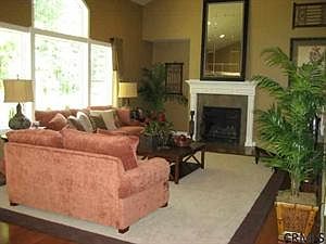 5th image of 10 Woodbridge Ct