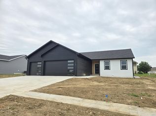 520 Jespersen Blvd, Akron, IA 51001