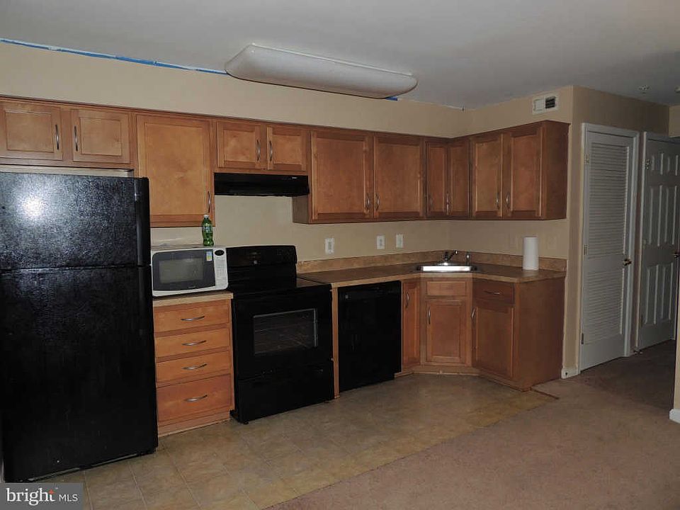 2nd image of 300 50th St SE APT 102