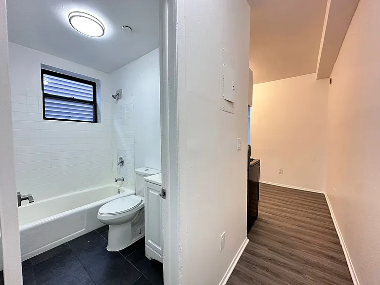 337 Randolph Ave #5E — Photo 10