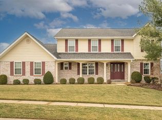 2071 Autumn Wood Dr, Saint Charles, MO