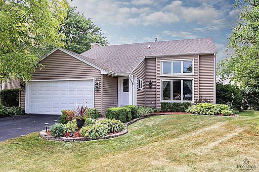1st image of 2725 Briarwood Ct