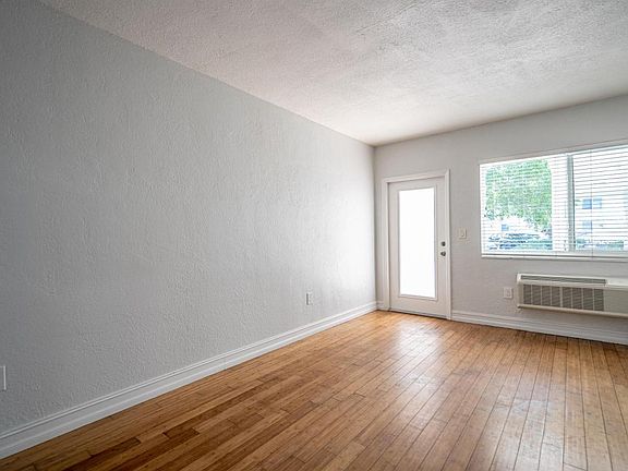 2nd image of 7301 Carlyle Ave #3-3-7301