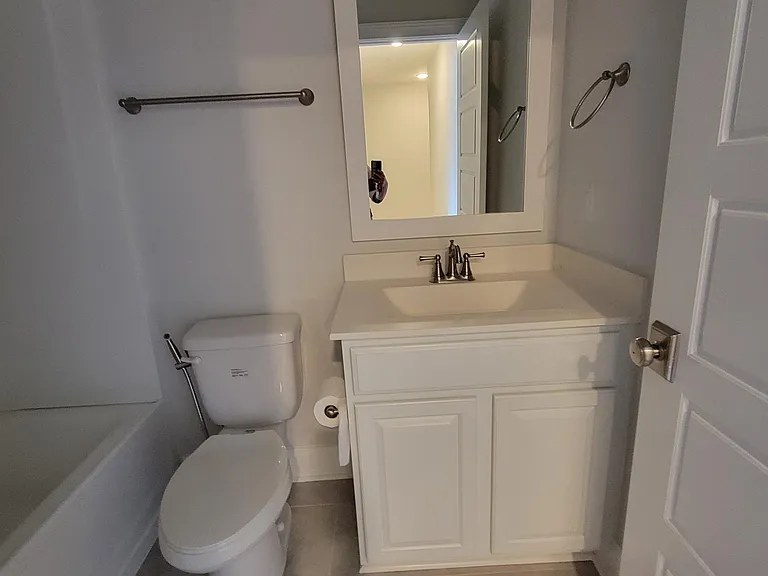 1252 Gloriosa St — Photo 24