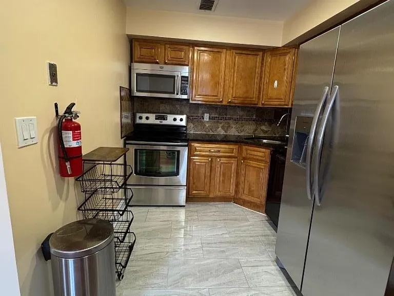 1001 Unicorn Way #D1 — Photo 10