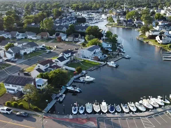 510 S Great Neck Road, Copiague, NY 11726