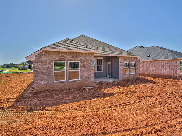 4905 Misty Wood Ln — Photo 31