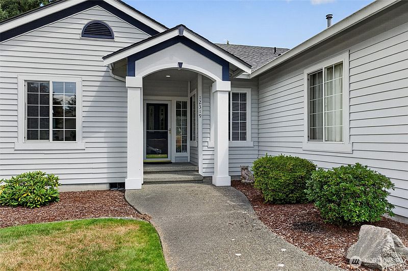 2nd image of 12319 203rd Avenue Ct E