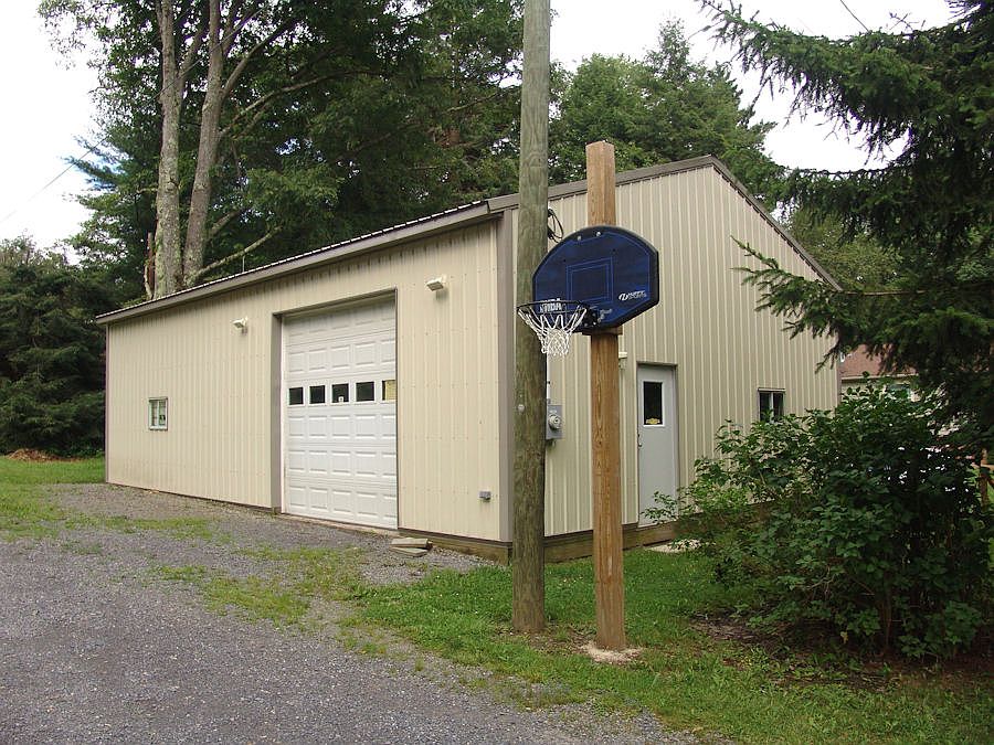 2nd image of 3 Stone Ave