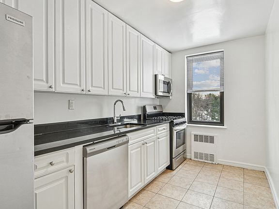 2nd image of 3 Davenport Ave #491