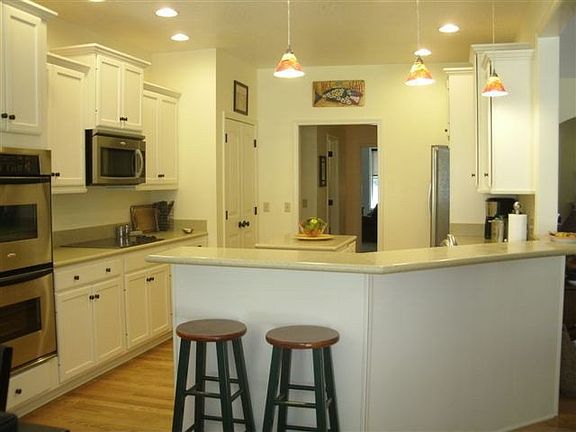 2nd image of 3648 Cumberland Ct