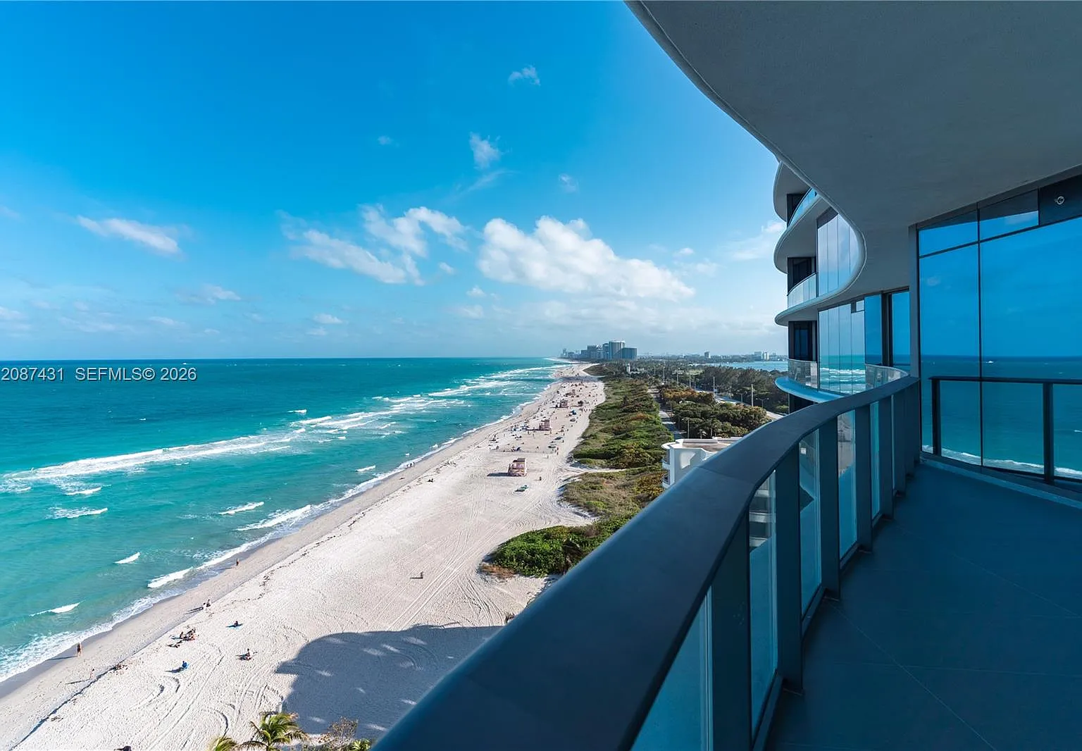 Ritz- Carlton Sunny Isles — Photo 1