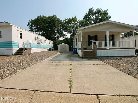 4th image of 324 Roberts Road
