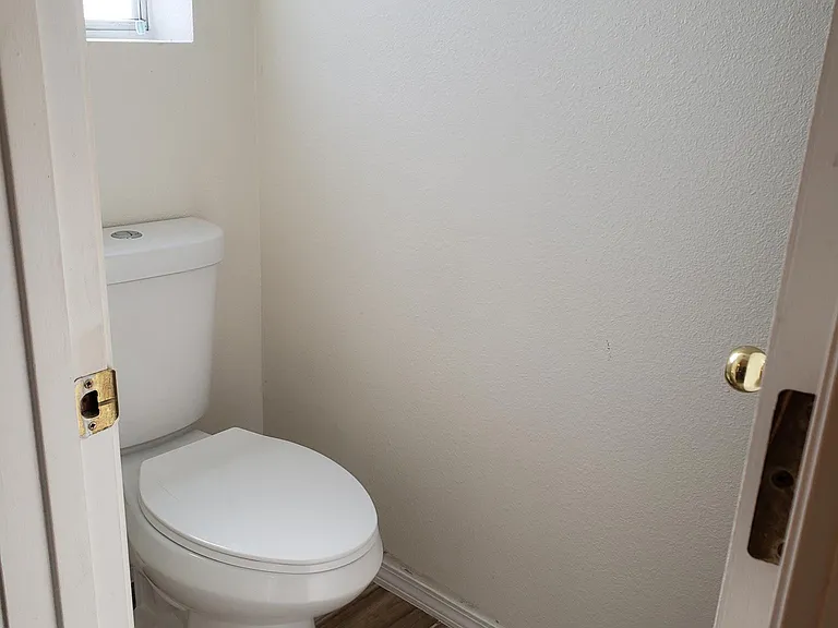 Summersville Dr NW — Photo 16