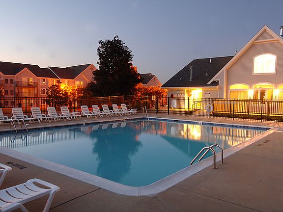 3rd image of 5514 Cambridge Club Cir APT 107