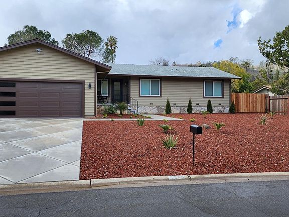 3rd image of 3548 Mesa Verdes Dr