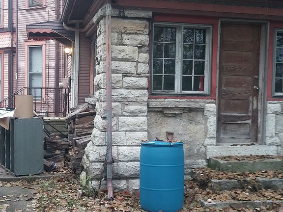 5th image of 4500 Burkhardt Ave