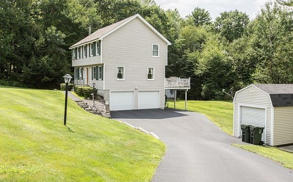 4th image of 38 Holstein Ave