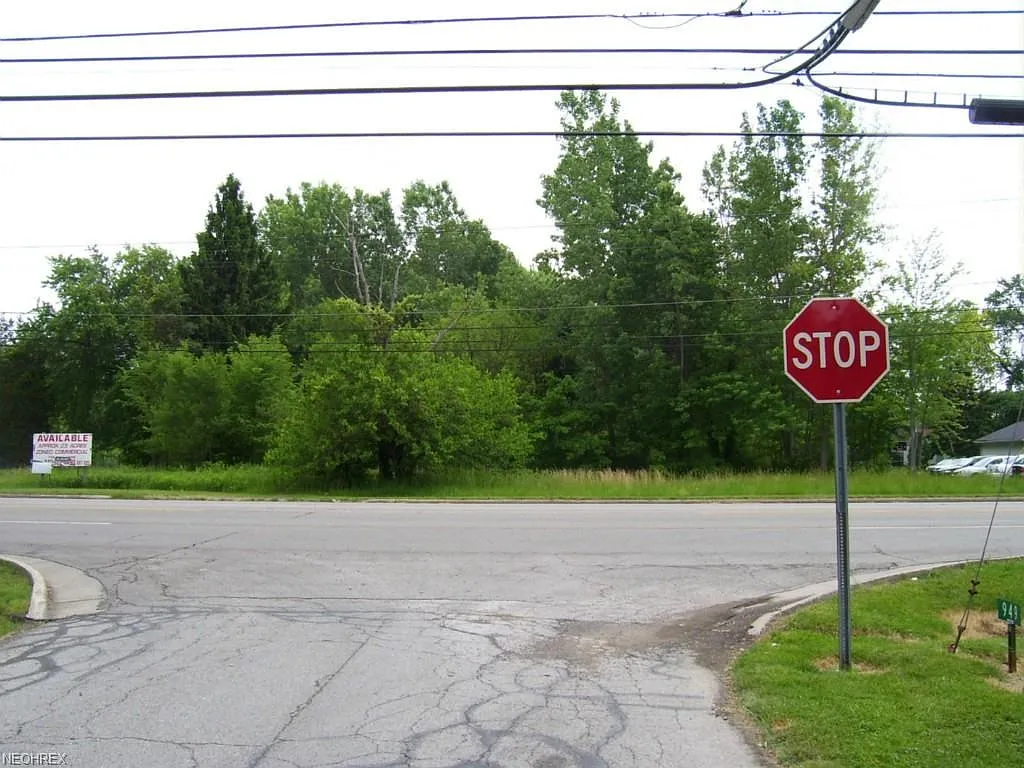 N Ridge Rd E photo 1