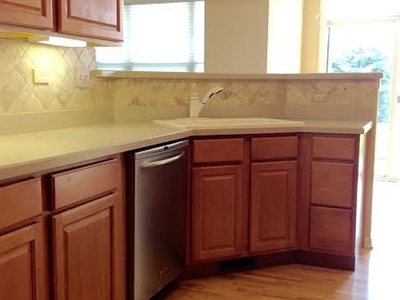 3rd image of 410 Pine Lake Cir