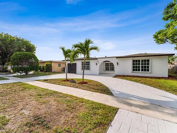 4th image of 8141 NW 20th Ct
