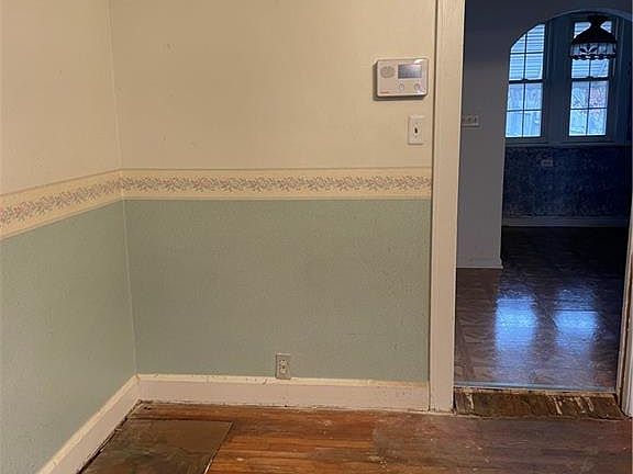4th image of 1723 Fauver Ave