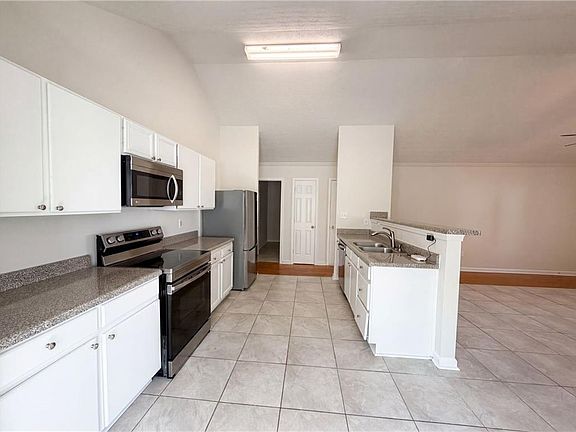 2nd image of 6774 Fairfax Ct