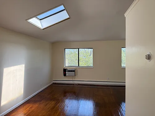 666 Sapphire St #3 Photo 1