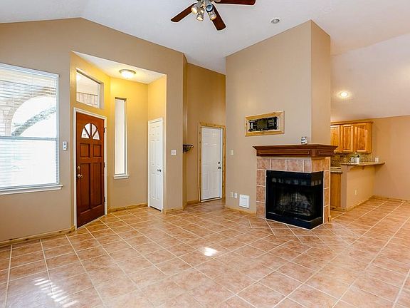 3rd image of 18226 Beaverdell Dr