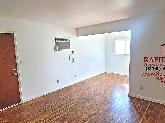 5th image of 1621 1/2 W St APT 4
