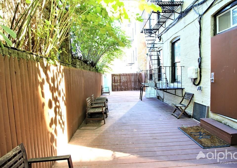1st image of 171 E 101st St