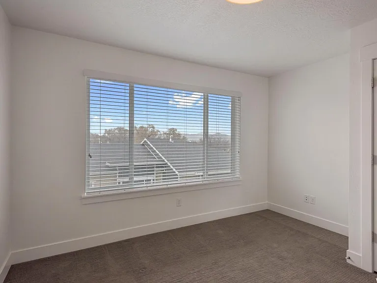 1752 W Pirgos Ln — Photo 19